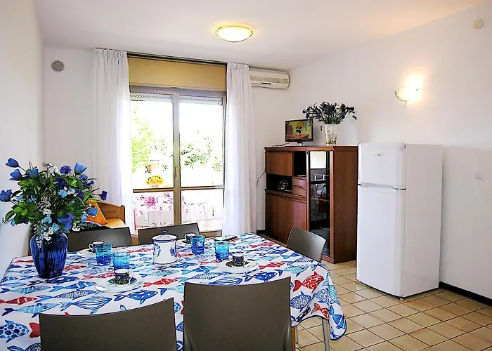Riviera Apartment *